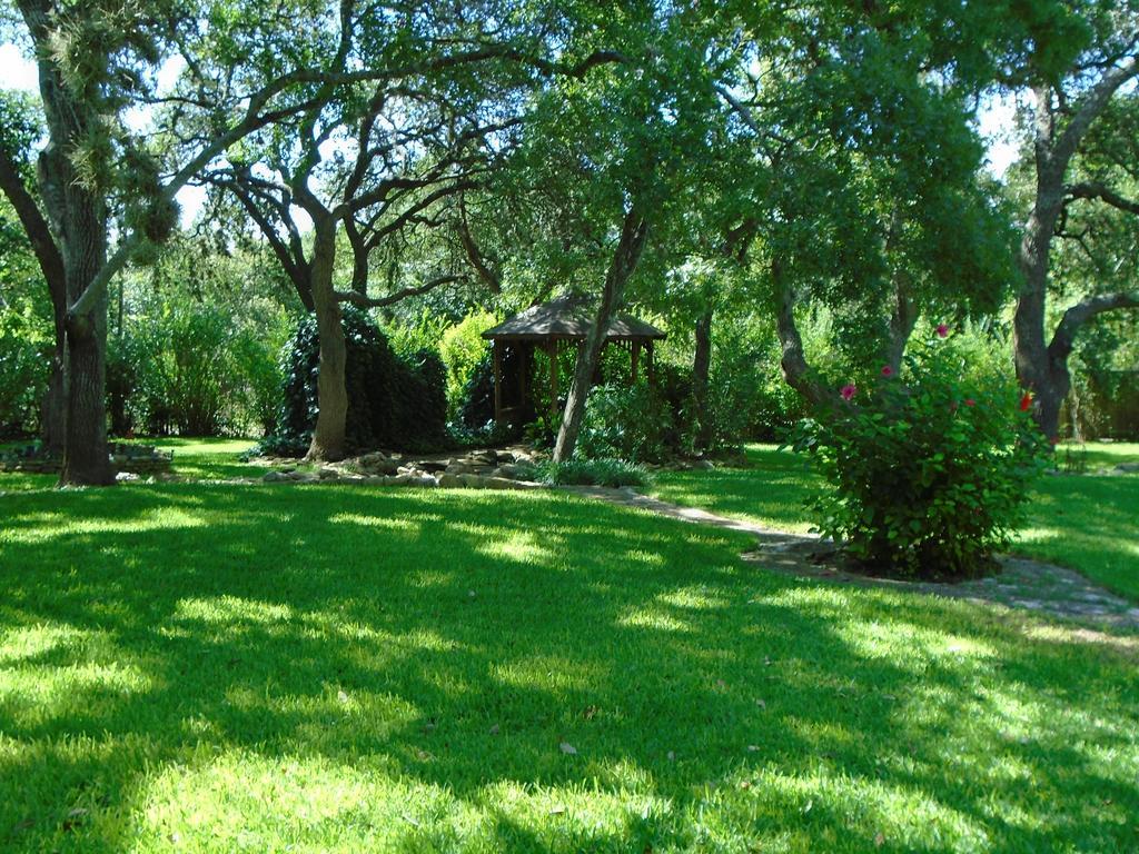 Acorn Bed And Breakfast Boerne Exterior photo