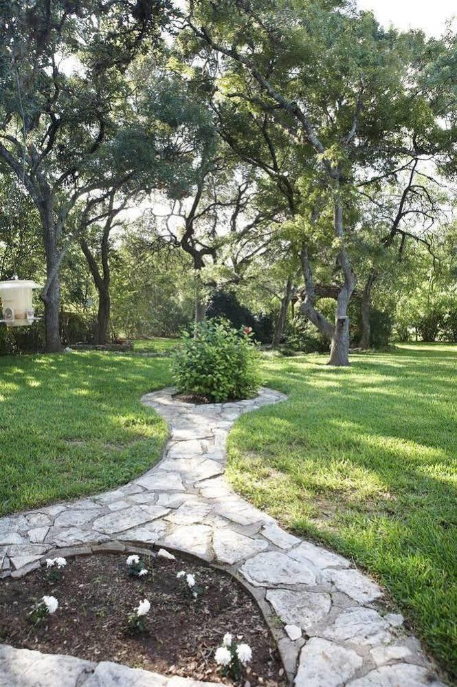 Acorn Bed And Breakfast Boerne Exterior photo